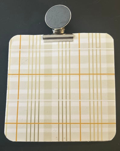 Decorated Coaster Board Green w Post It Notes